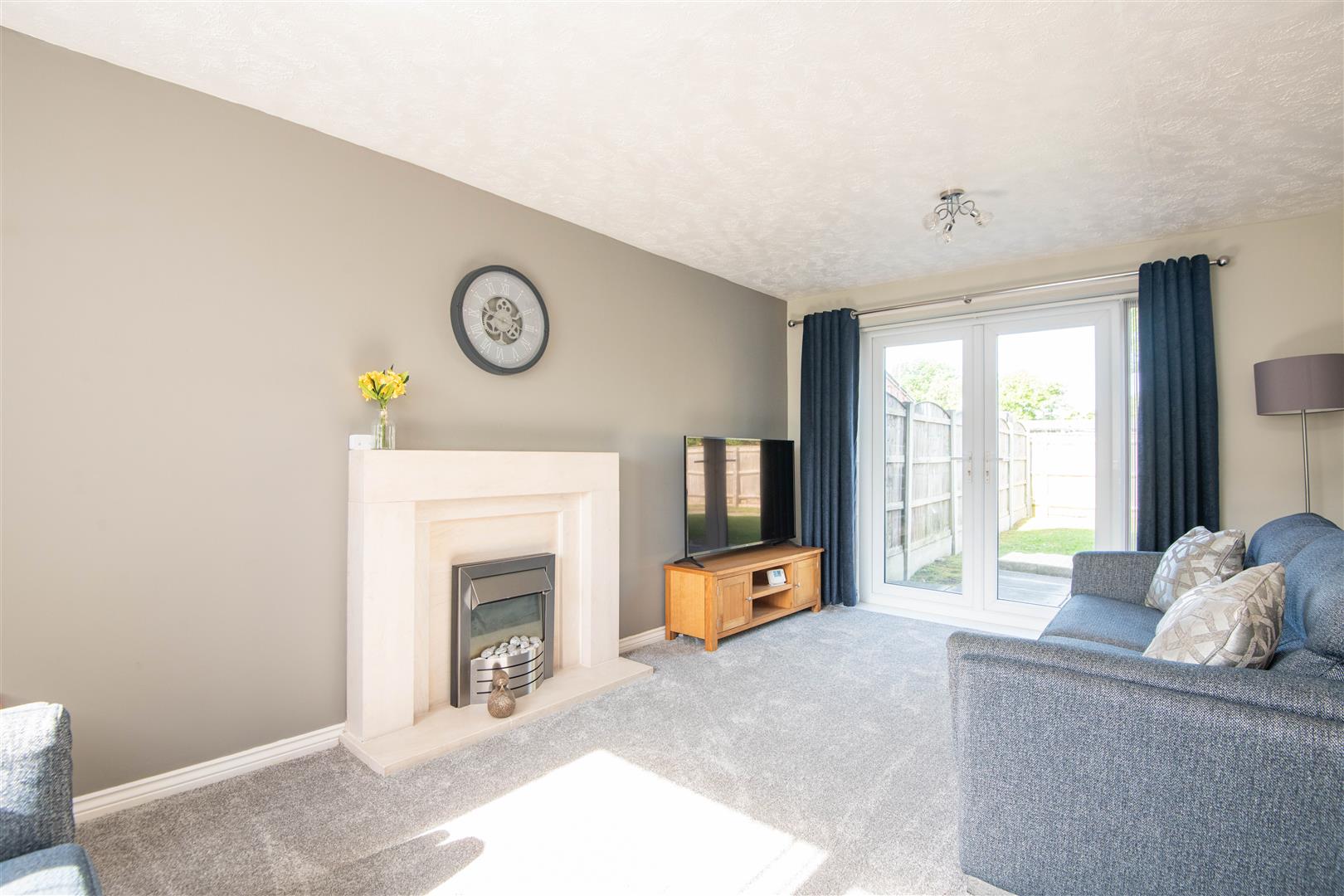 3 bed property in Round Meadow, Leyland